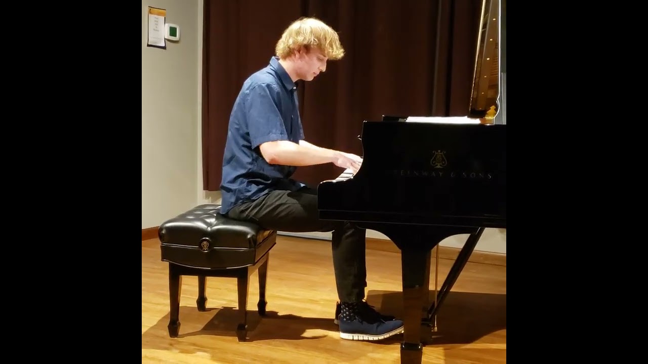 Peter Gavrilyuk plays Rachmaninoff: Vocalise (for piano).