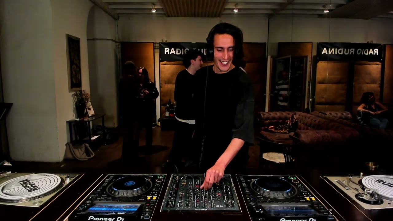 Hearthug - Homebase | Radio Rudina