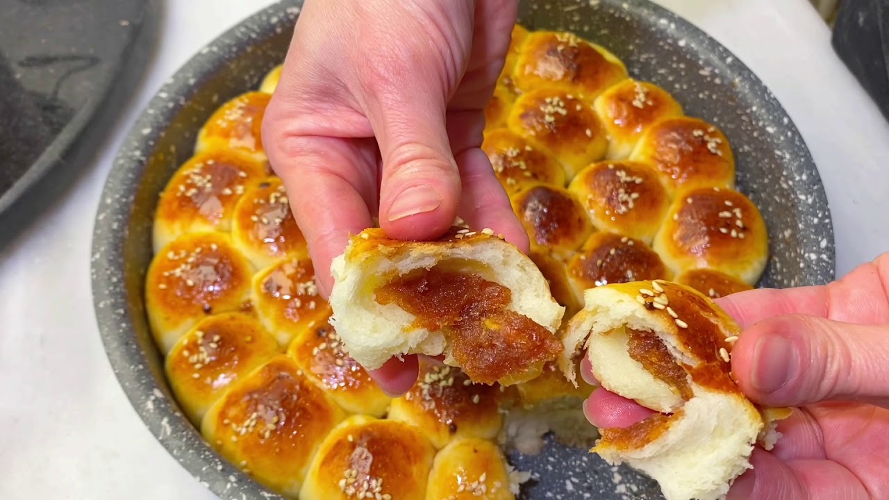 خلية النحل محشية بالتمر