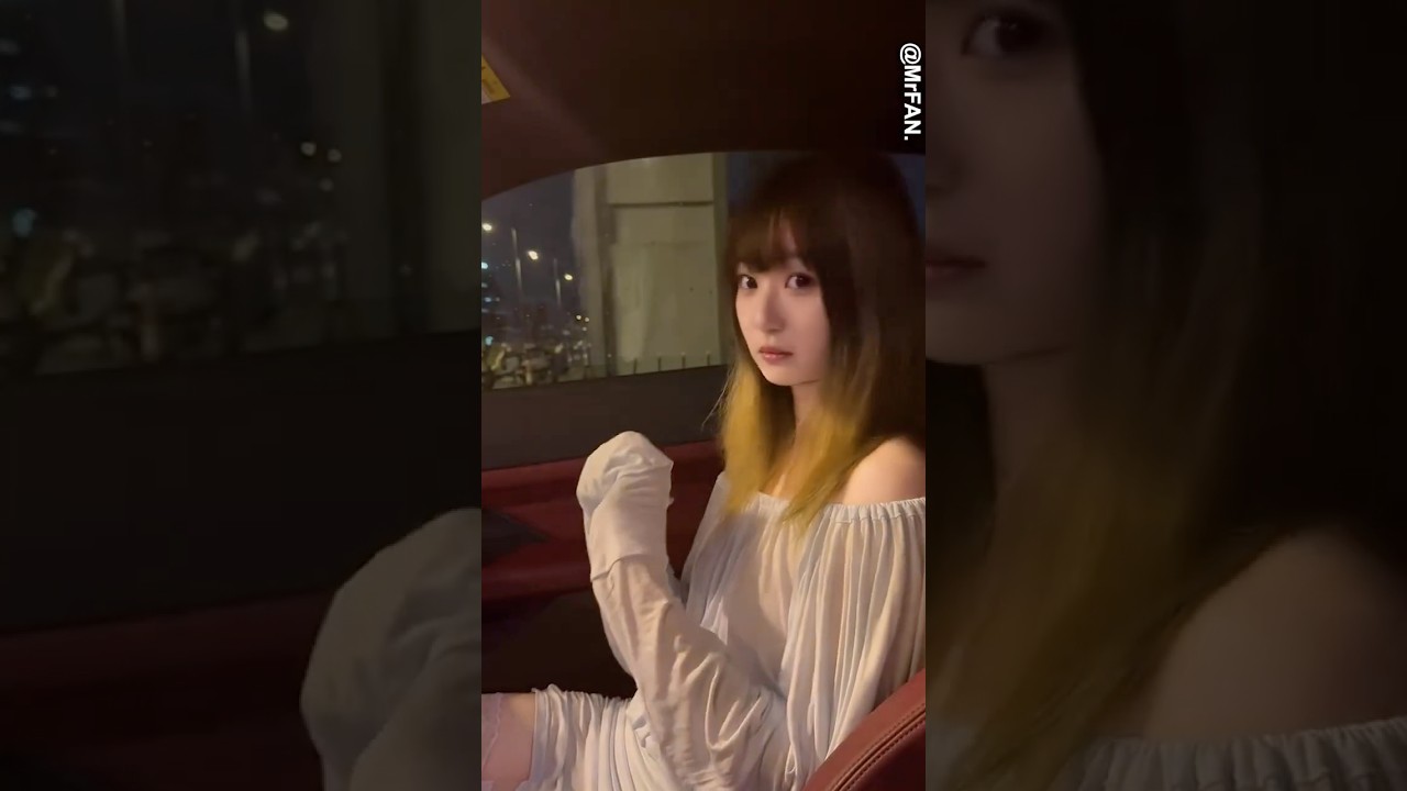 When You Spot A Beautiful Girl 😳✨