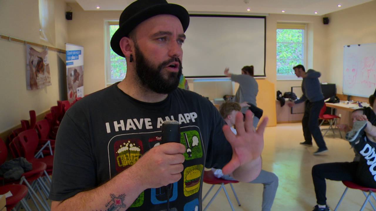 Young HeArtists worldwide