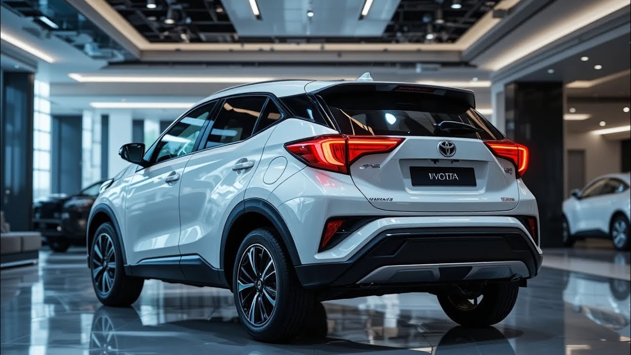 【衝撃】2027年トヨタ新型軽ハイブリッドSUV誕生！660ccHVで2.0L級の加速性能とは？