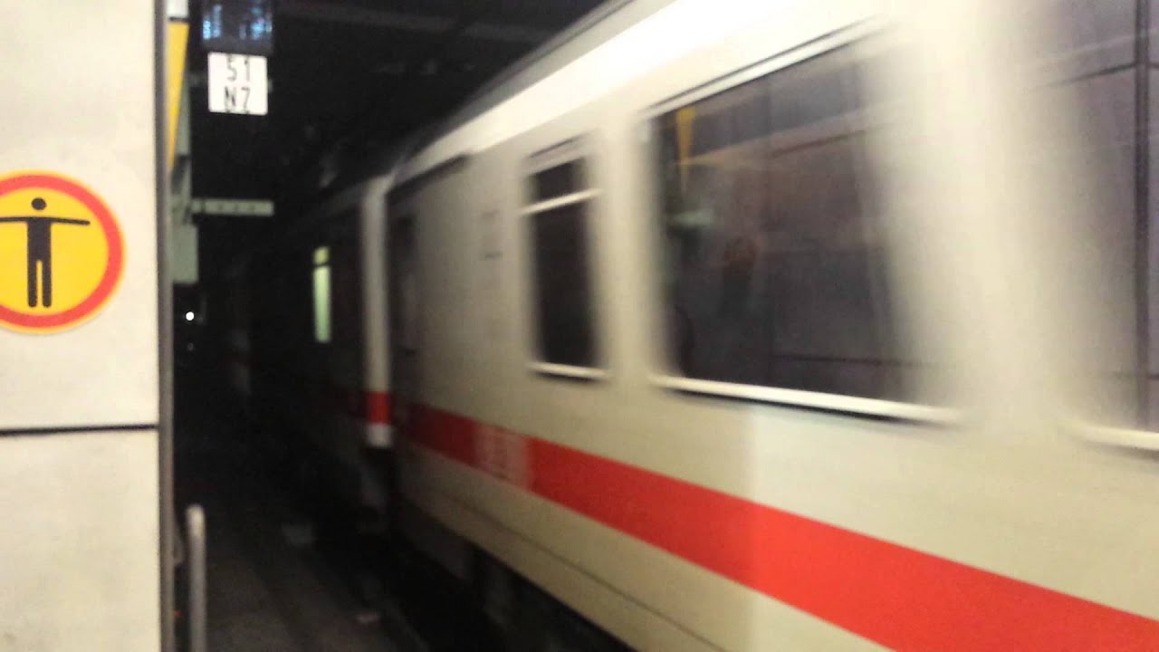 Einfahrt IC in Berlin Hbf (tief) auf Gleis 7 YouTube Einfahrt IC in Berlin Hbf (tief) auf Gleis 7 YouTube