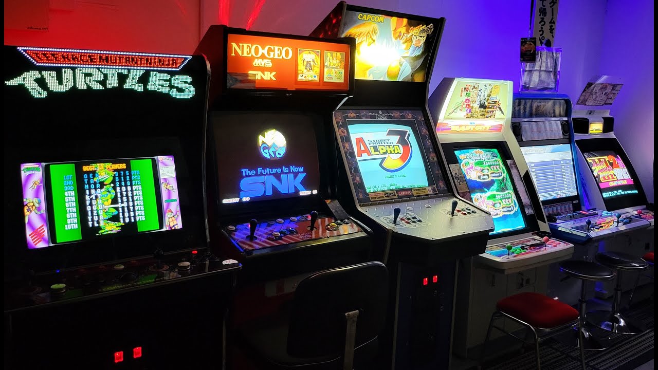 Quick look at the Arcade (4K) - YouTube