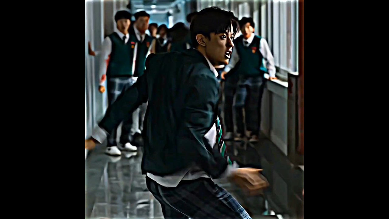 Su-hyeok aura moment ☠️🔥 🎬 All of us are dead #allofusaredead #kdrama #shorts