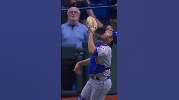 R.A. Dickey completes the SECOND one-hitter of his career 👏