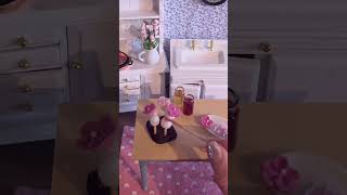 Cake Pops, Miniature Cooking in a Tiny kitchen 🥰 #Shorts