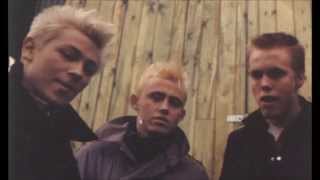 Video voorbeeld van "Theatre of Hate - Rebel Without a Brain"