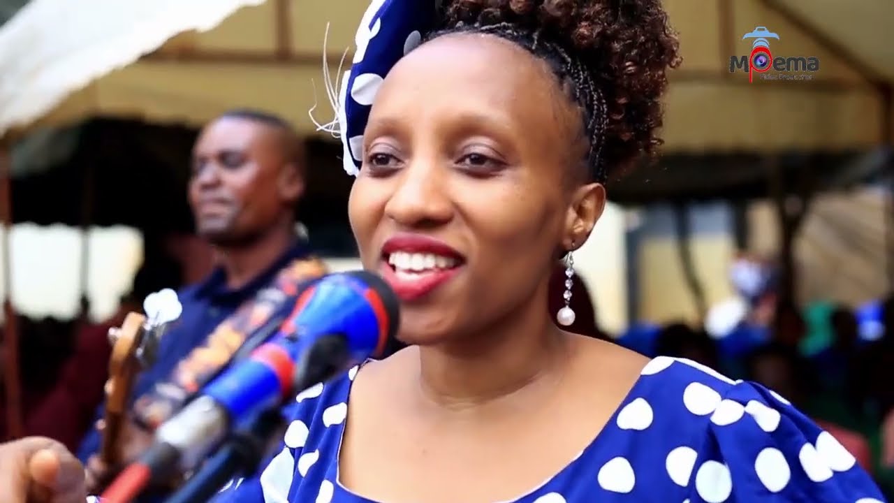 EBENEZA KANISA KUU KASULU ( Umesimikwa Can.Rev Jems Bigombo Mkurugenzi Kanda ya Kasulu Mjini)