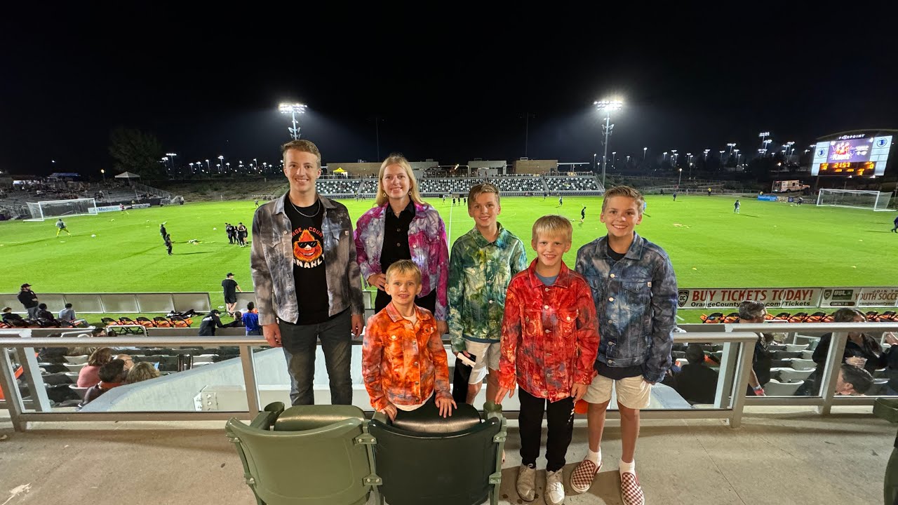 MOM OF 7 - Evening Outing Routine