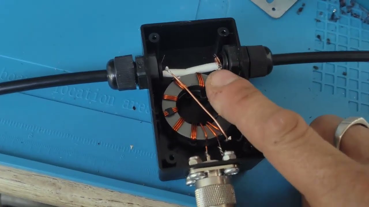 КВ Антенна "BAZOOKA" из коаксиального кабеля с согласующим трансформатором (балун 1:1) Часть 1.