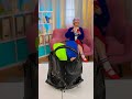 ¡Sorpresa! ¿Qué Hay en el Bolso de Mamá? 🎉👜
