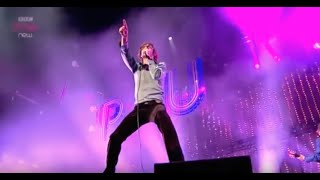 Video-Miniaturansicht von „Pulp - Common People (Reading 2011)“