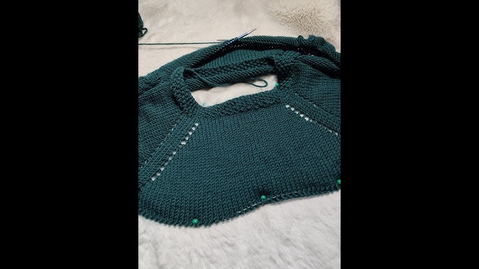 Je tricote mon premier pull en circulaire Troisième partie les  augmentations pour le raglan - YouTube