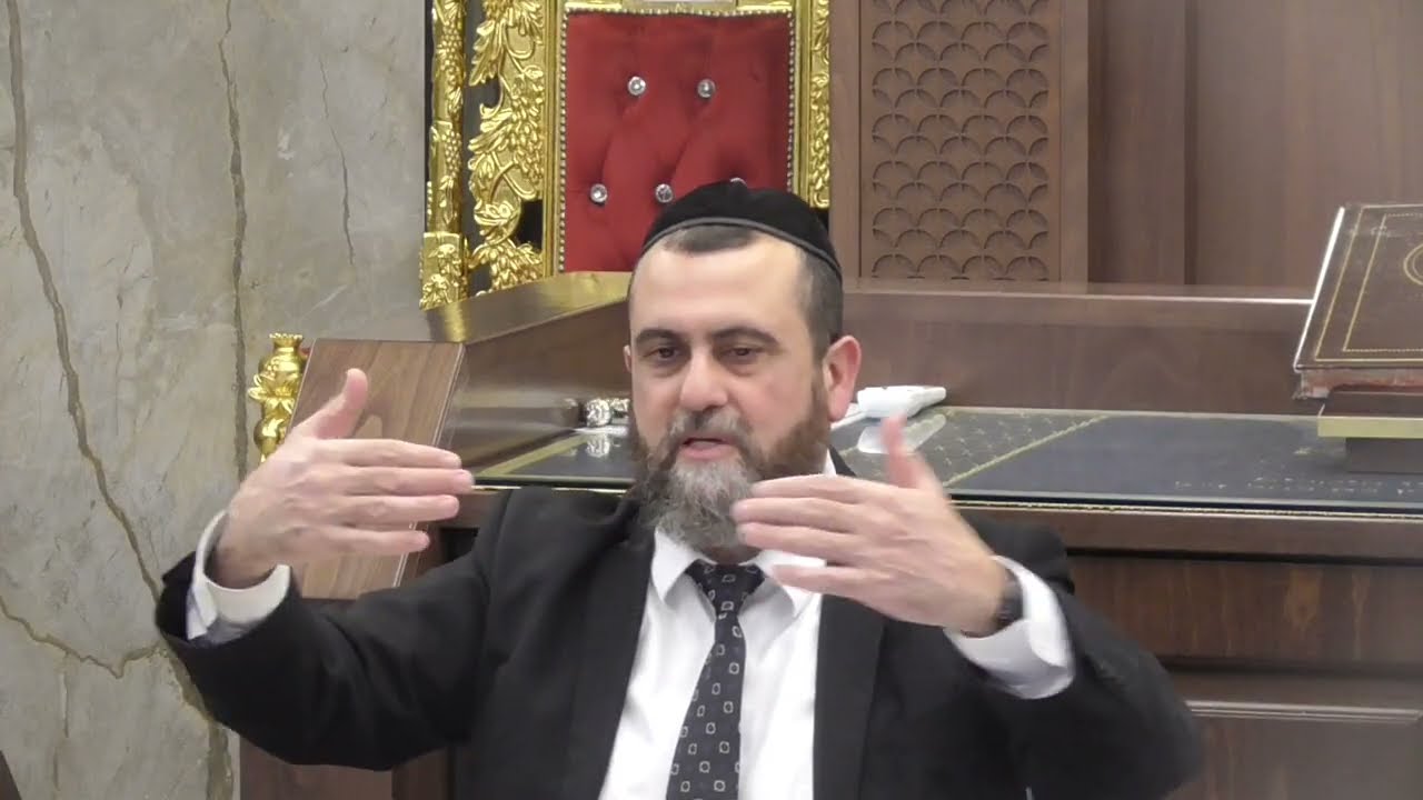 כיסוי הראש בטלית וסדר הפסיעות בסוף העמידה - הרב שמואל טליאס