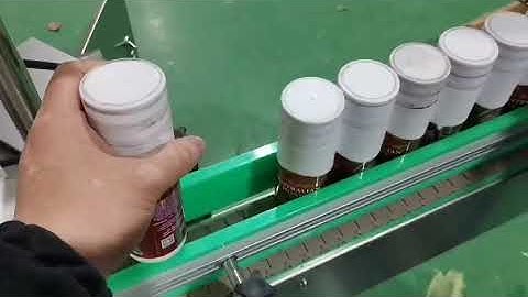 The Model RXL-W Star Disc Rotary Orientation Labeling Machine Intro. Demo of RICIO 星盘定位不干胶款贴标机型 塑料瓶装