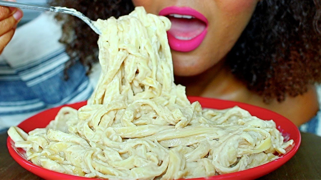 Skinny Creamy Fettuccine Alfredo Recipe How To Make Healthy Alfredo Pasta Youtube