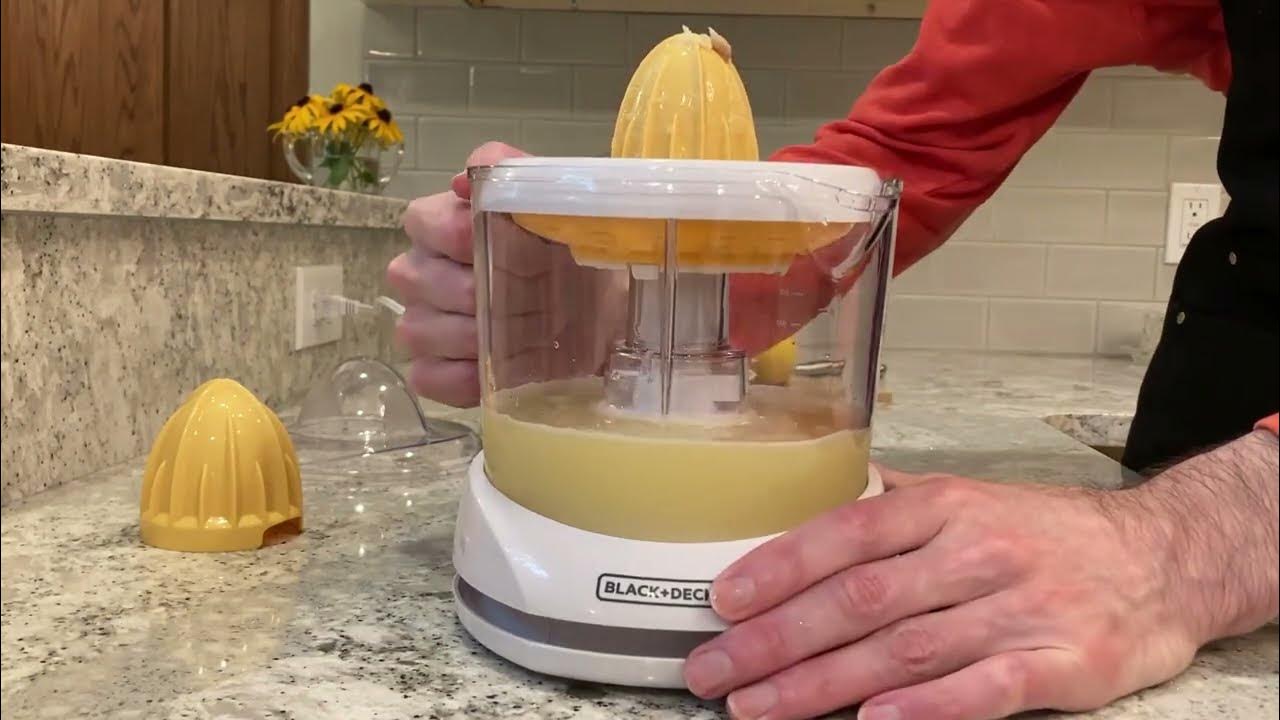 BLACK+DECKER 34-oz White Citrus Juicer in the Juicers department at