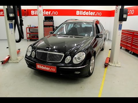 Mercedes E-klasse: Hvordan bytte blinklyslampe i speilhus - 2003 til 2009 mod. (W211)