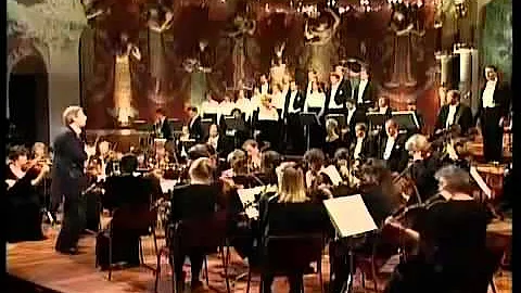 Mozart  Kyrie from Mass c minor Barbara Bonney