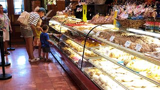 The Texas Bucket List  Mi Tierra Café Y Panadería in San Antonio