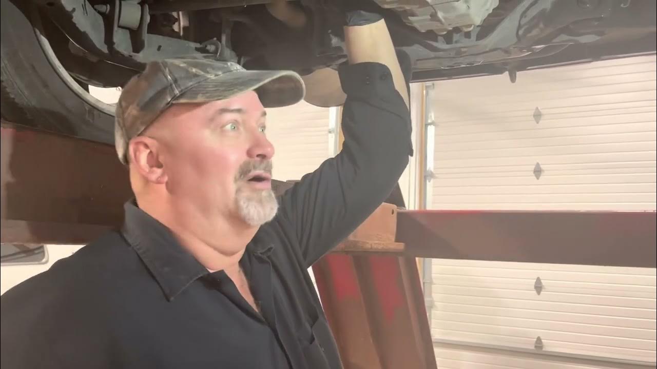 Honda CR-V Noise While Turning - YouTube