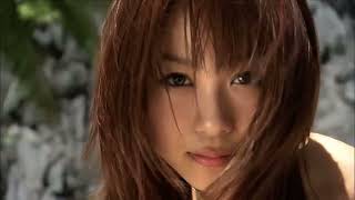 西田麻衣 白ビキニ