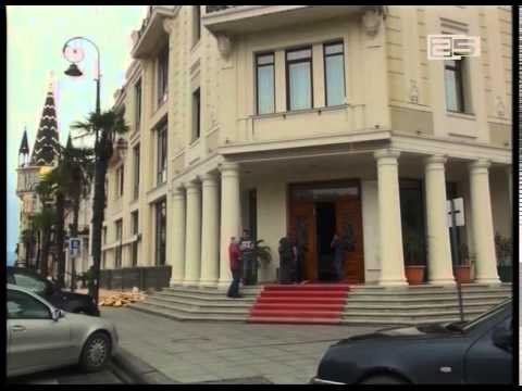 ტროტუარზე ღია კაფე-ბარის უნებართვოდ მოწყობისთვის  „პრეზიდენტ პლაზა“ გააფრთხილეს