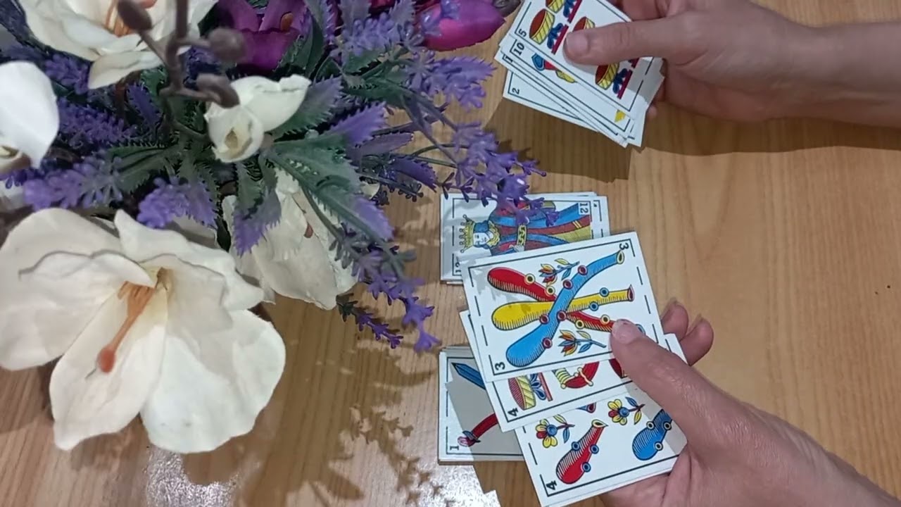 القادم للبيضاء طاقتك الحالية والقادم في العلاقه وحياتك العامه خير وفرحة في طريقك فالك مبشر 🎉🎊