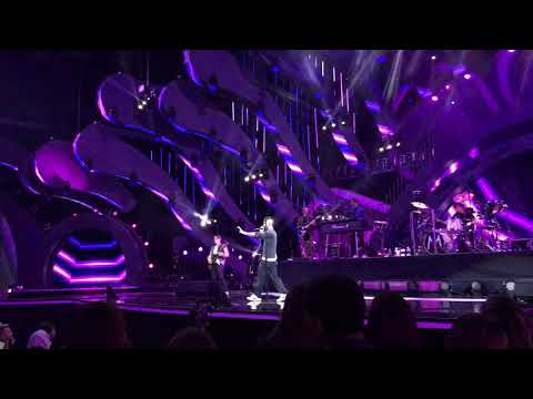 Maroon 5 - Sunday Morning (Festival de Viña 2020)