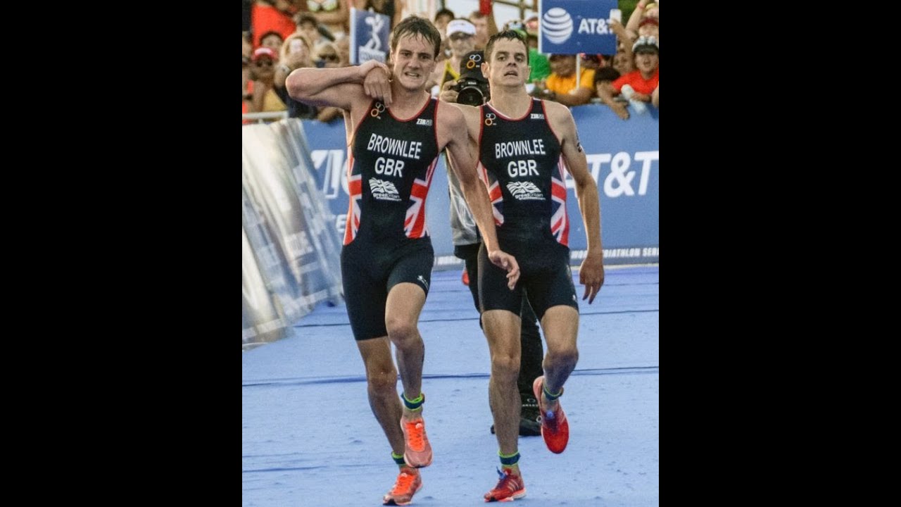 El emocionante momento en que el triatlonista Alistair Brownlee ayuda a su hermano desfallecido