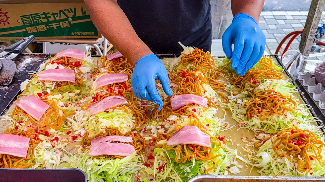japanese street food - okonomiyaki お好み焼き
