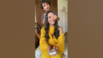 كارمن سليمان تسأل ابنها إذا بيشبهها 