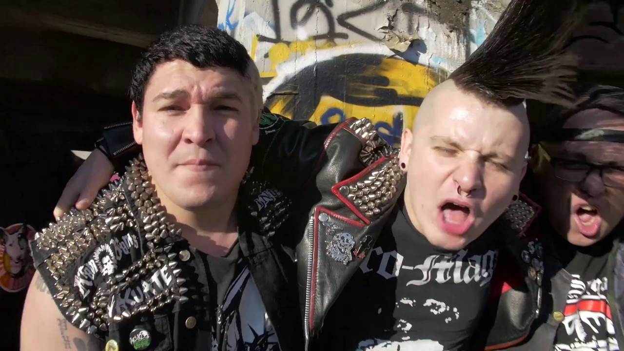 Guarda Corrupted Youth - Class Struggle (OFFICIAL VIDEO) su YouTube Guarda Corrupted Youth - Class Struggle (OFFICIAL VIDEO) su YouTube