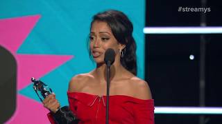 Jenna Marbles and Eva Gutowski Present the Comedy Award to Liza Koshy - Streamy Awards 2017