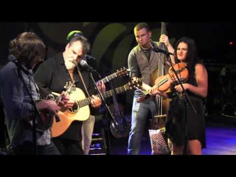 Obejrzyj Mountain Heart with Darrell Scott - Memory Like Mine - Live at The Hamilton 05/13/16 w YouTube Obejrzyj Mountain Heart with Darrell Scott - Memory Like Mine - Live at The Hamilton 05/13/16 w YouTube