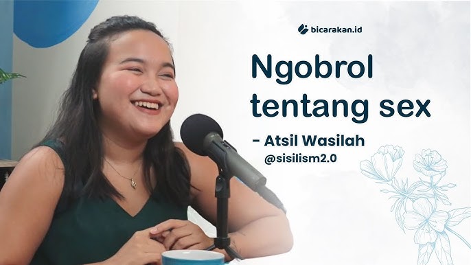 Shifokor kabinetidagi kokrak qafasidagi ayol Porno YouTube videolar