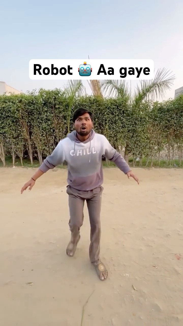 Robot mere piche pad Gaya #comedy #funnyvideo #youtubeshorts #shorts #shortsfeed