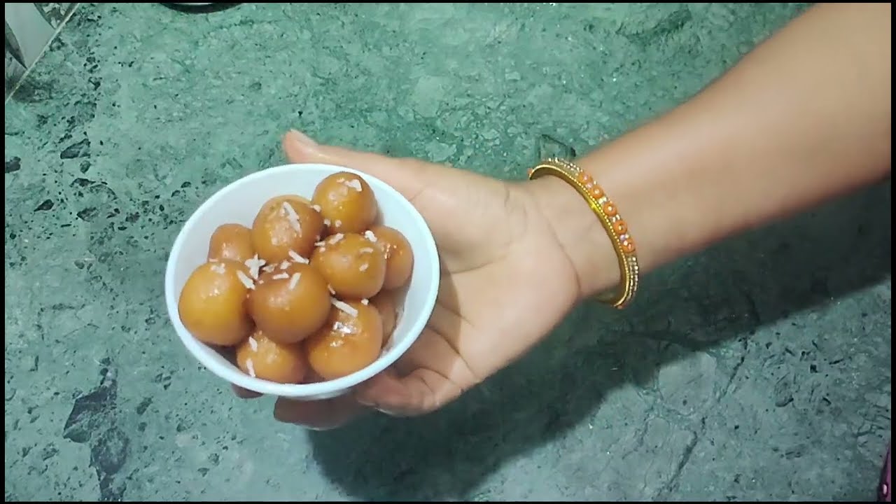अगर मीठा खाने का मन है तो घर पर झटपट बनाए ब्रेड के गुलाब जामुन | Bread gulaab jamun | #food #cooking