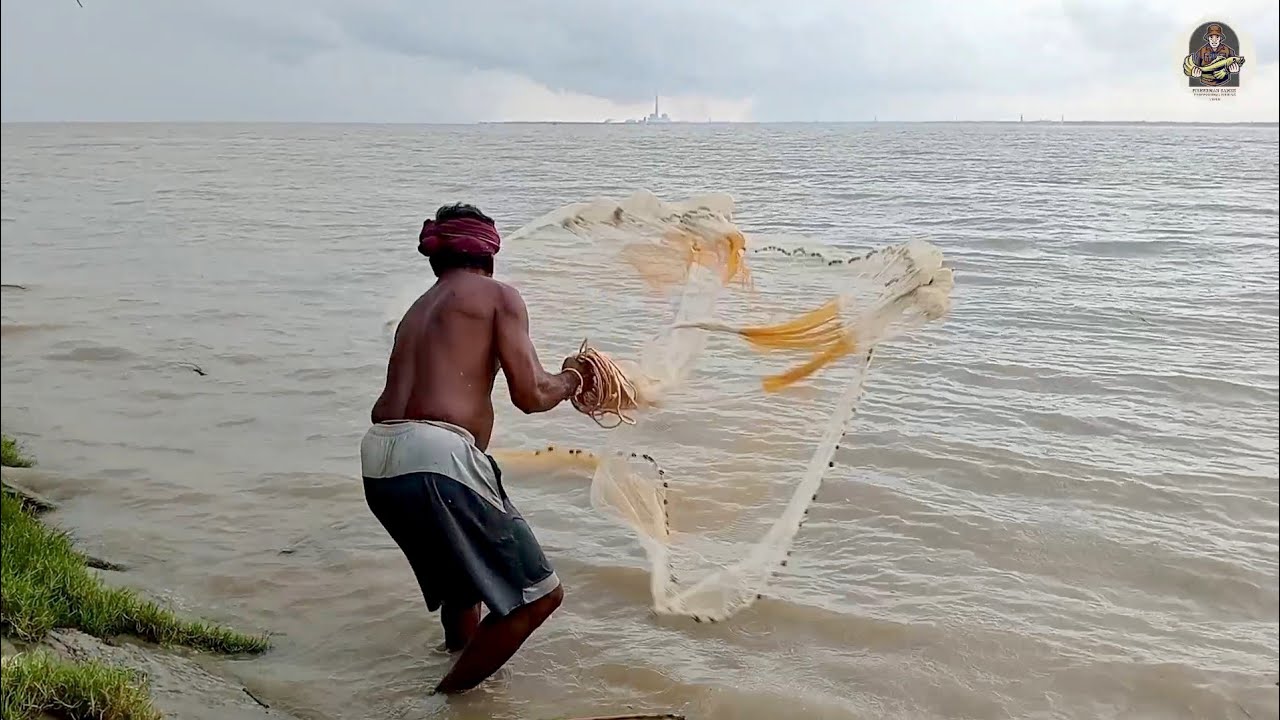 Amazing River Side Fishing Video - Smart Boy Fishing Net | Treditional Net Fishing 