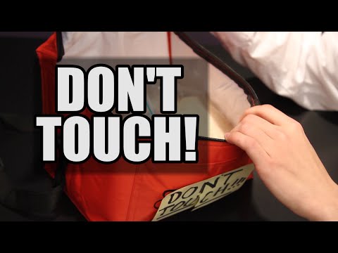 DON'T TOUCH!