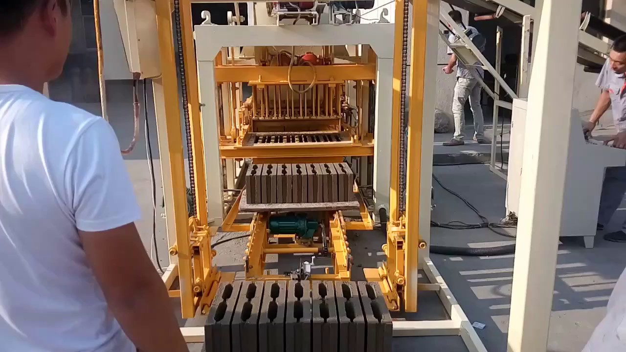 QT4-18 hot sale hydraulic automatic paving brick making machine for business investment