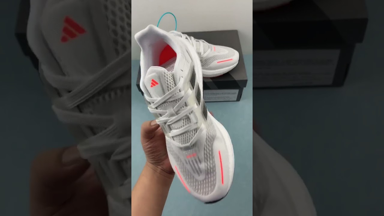 Кроссовки Adidas PureBoost 22