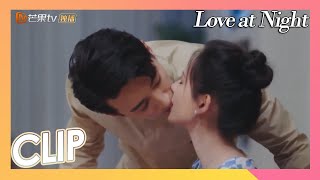 Ciuman Mesra Xu Qingyou & Mo | Love At Night | Clip | MangoTV Indonesia