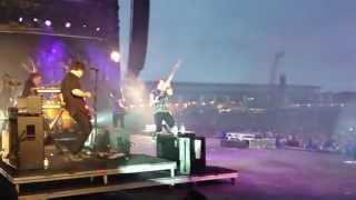 Paramore - Jeremy's Flip At Reading Festival 2012