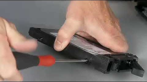 Remove/Replace: Hard Disk Drive (HPE ProLiant MicroServer G7 Server)