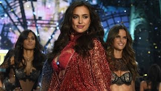 Irina Shayk Walks 2016 Victoria's Secret Fashion Show Runway PREGNANT Irina Shayk Walks 2016 Victoria's Secret Fashion Show Runway PREGNANT