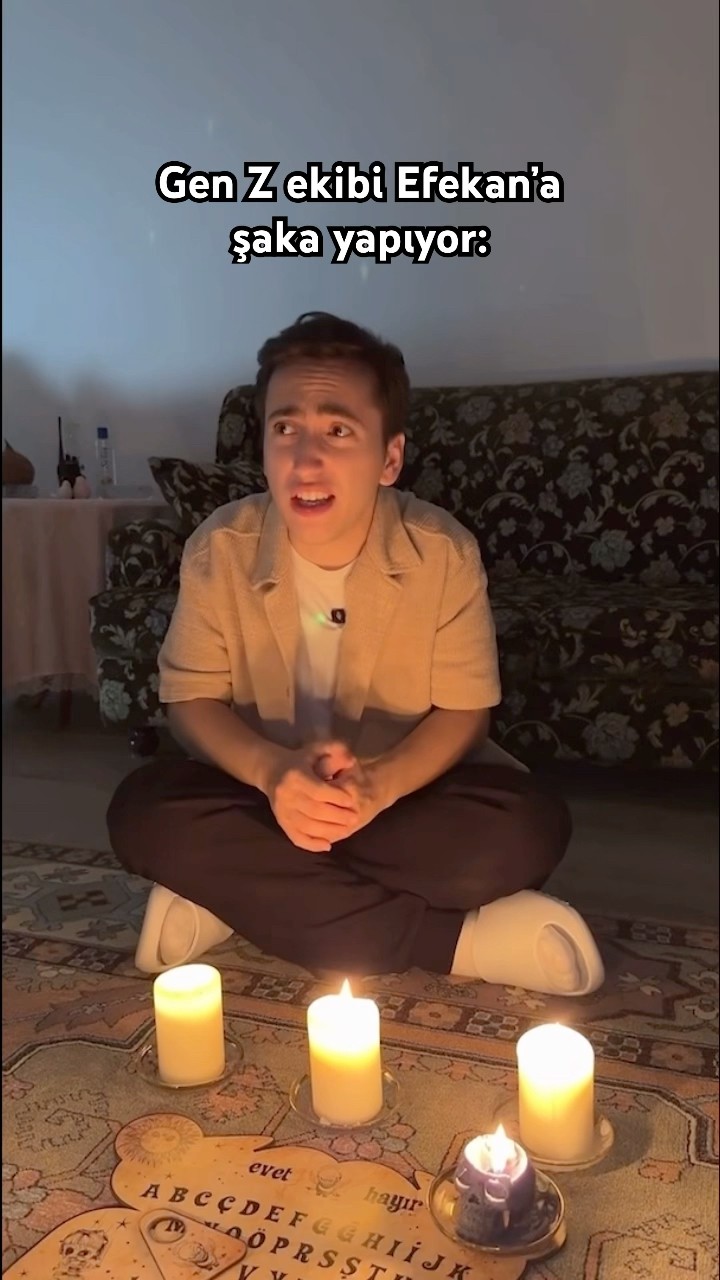 Gen Z ekibi Efekan’a şaka yapıyor