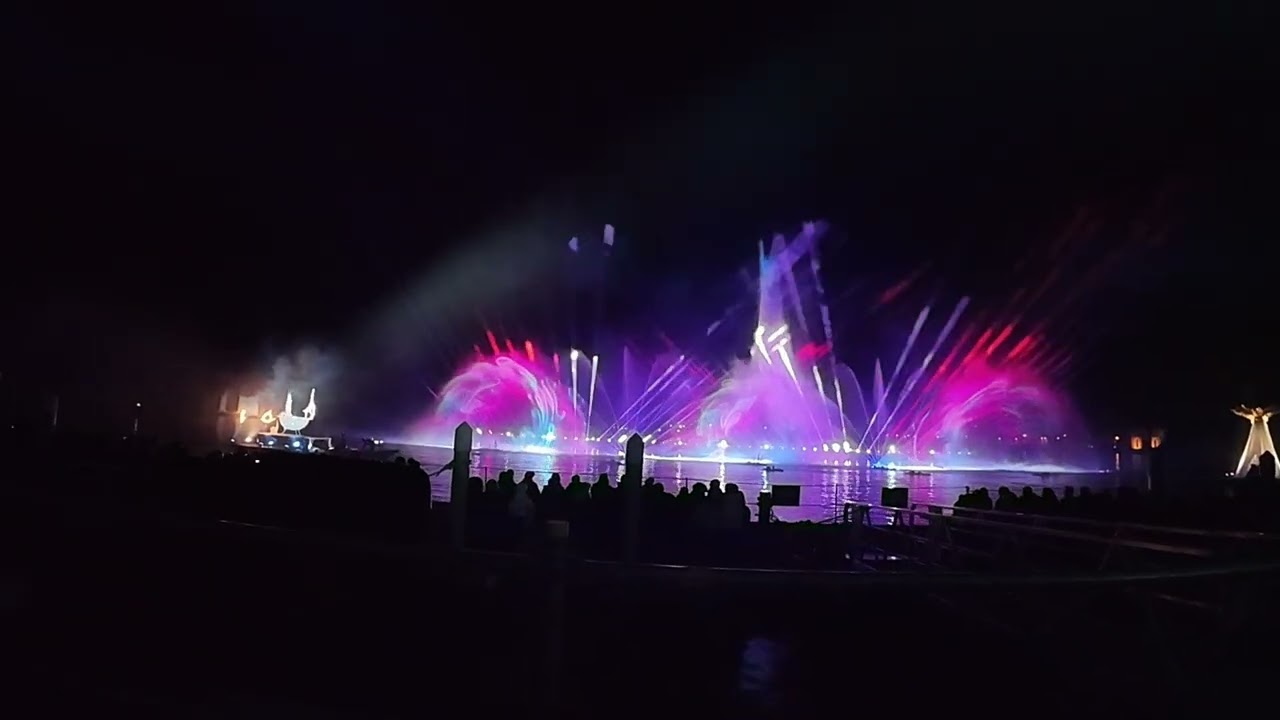 Water Show at the Arsenale | Venice 🇮🇹 Carnival Unfiltered 🌊🎭