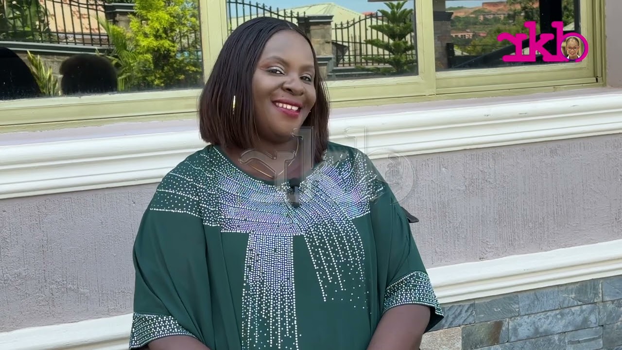 “Nze kati nebaza bwebaza Mukama”BETTY NAKIBUUKA  SSENYONJO aka Maama Gloria shares